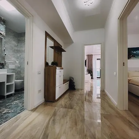 Sea View アパート ママイア